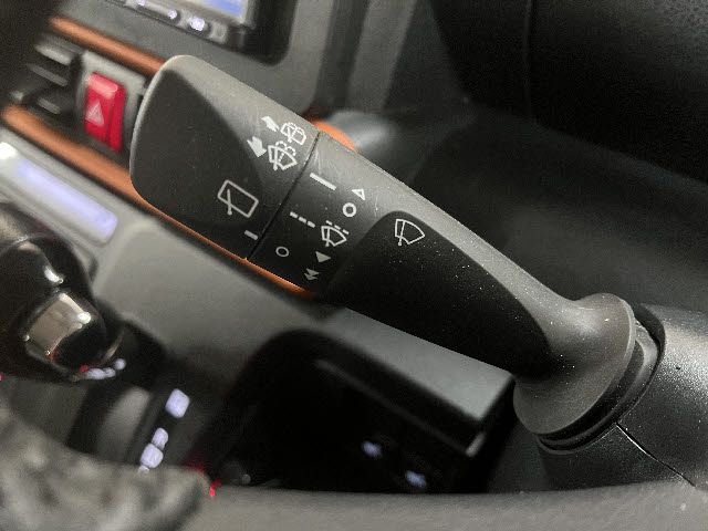 DAIHATSU TANTO FAN CROSS 2023