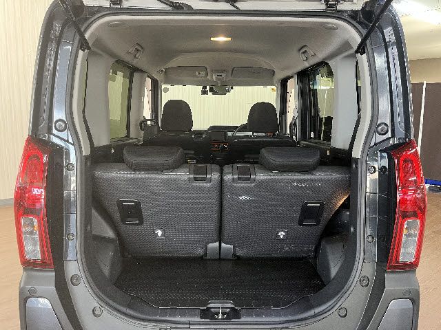 DAIHATSU TANTO FAN CROSS 2023