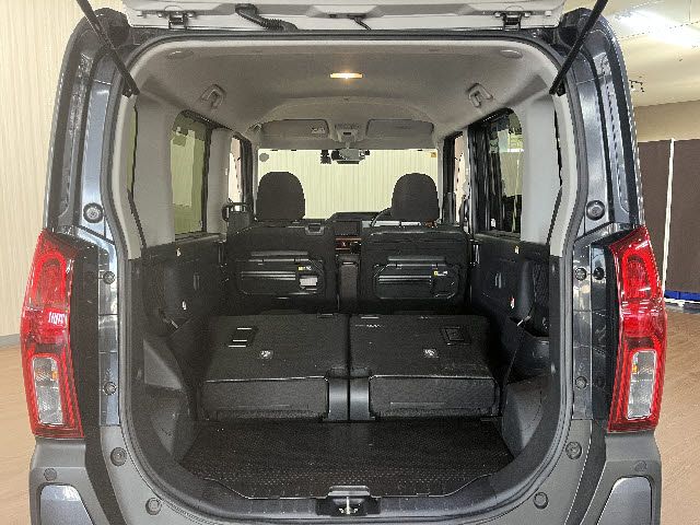 DAIHATSU TANTO FAN CROSS 2023