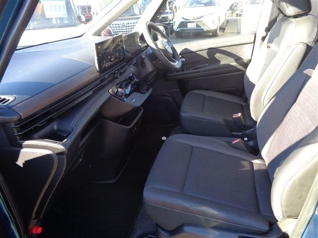 NISSAN SERENA  WG 2023