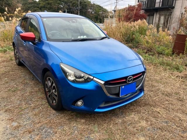 MAZDA DEMIO 2016