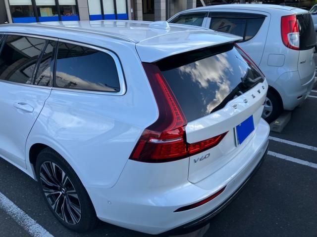 VOLVO VOLVO V60 2023
