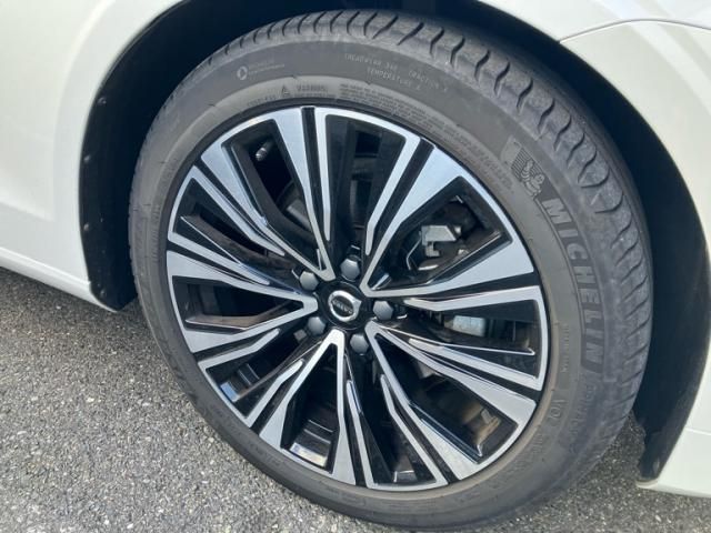 VOLVO VOLVO V60 2023