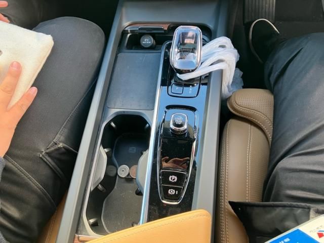 VOLVO VOLVO V60 2023