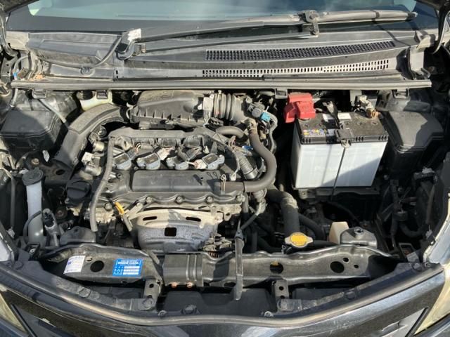 TOYOTA VITZ  4WD 2012