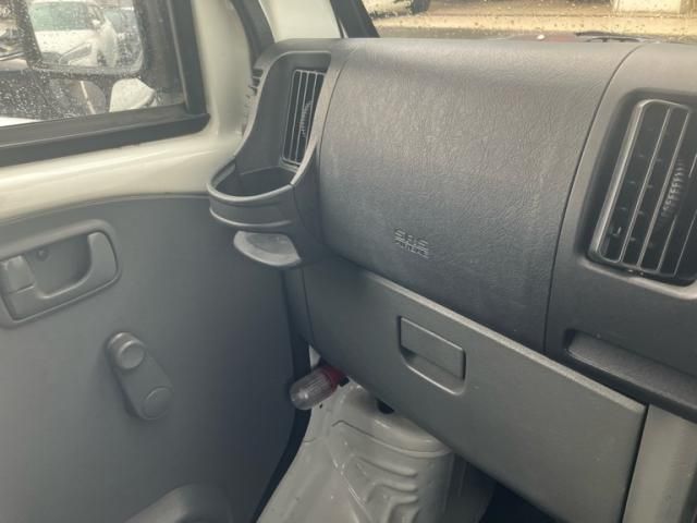 NISSAN NV100 CLIPPER 2013