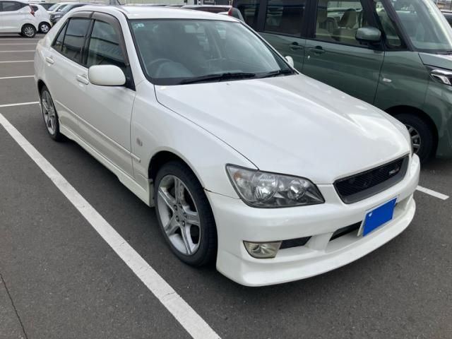 TOYOTA ALTEZZA 2001