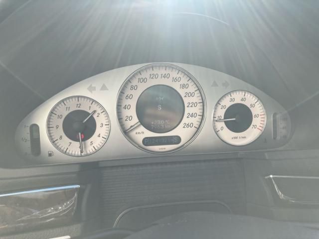 MERCEDES BENZ MERCEDES BENZ E class sedan 2004