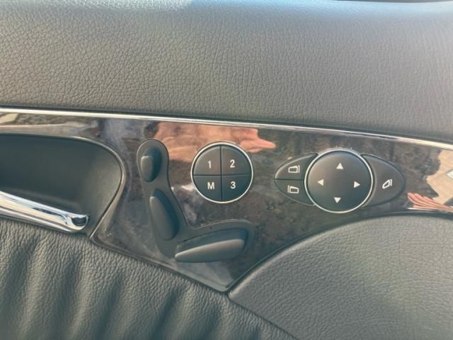 MERCEDES BENZ MERCEDES BENZ E class sedan 2004