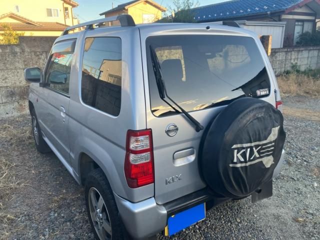 NISSAN KIX 4WD 2011