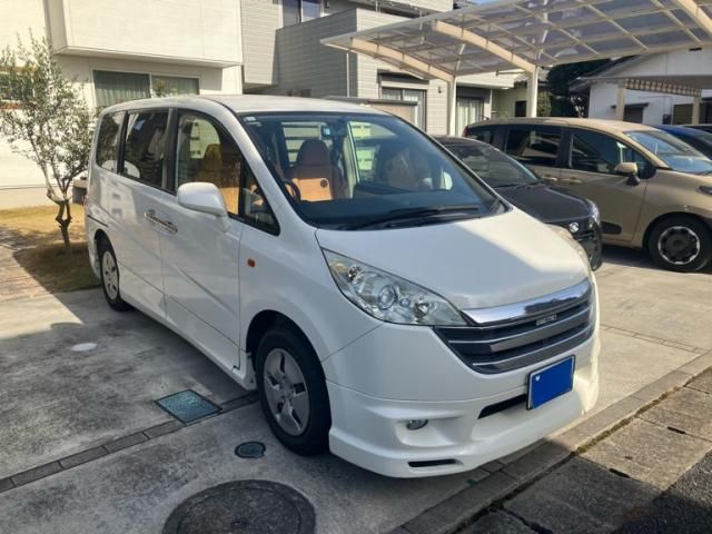 HONDA STEPWAGON 4WD 2005