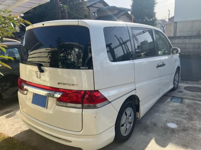 HONDA STEPWAGON 4WD 2005