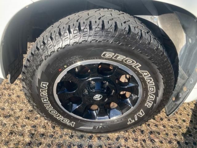 TOYOTA LANDCRUISER PRADO 2011