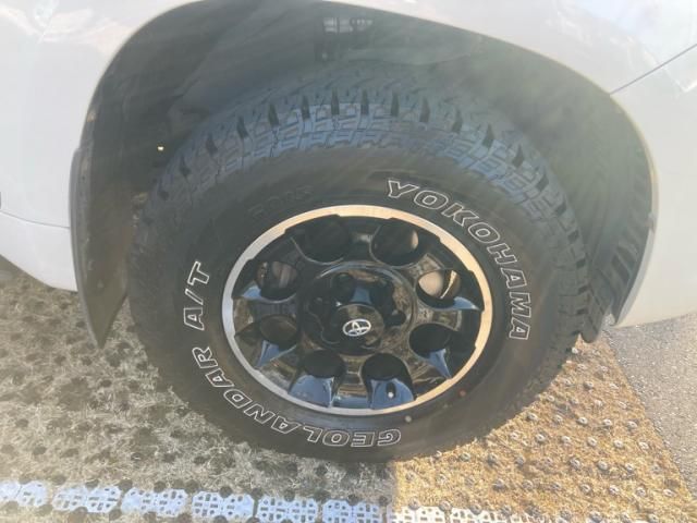 TOYOTA LANDCRUISER PRADO 2011