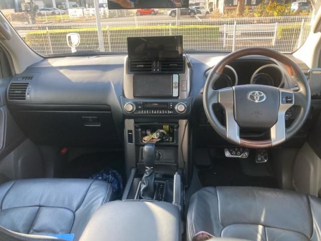 TOYOTA LANDCRUISER PRADO 2011