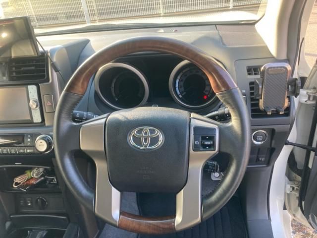 TOYOTA LANDCRUISER PRADO 2011