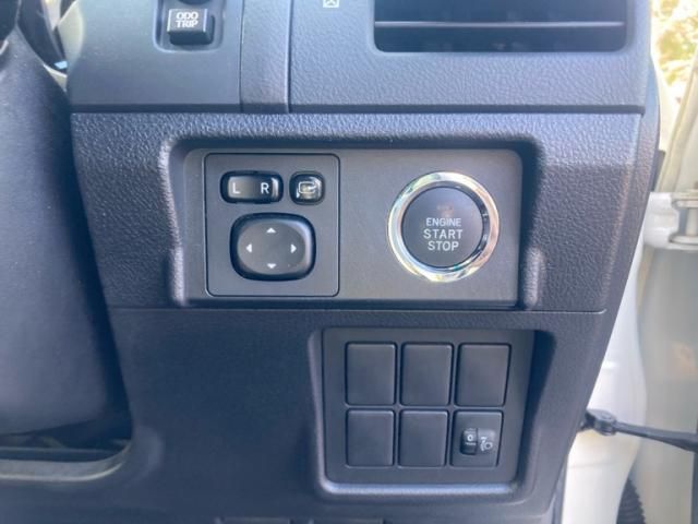 TOYOTA LANDCRUISER PRADO 2011