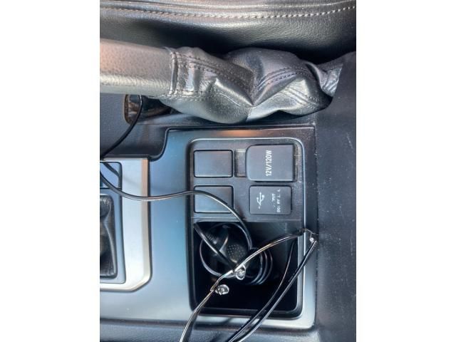 TOYOTA LANDCRUISER PRADO 2011