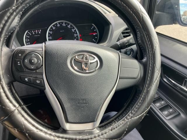 TOYOTA VOXY 2015