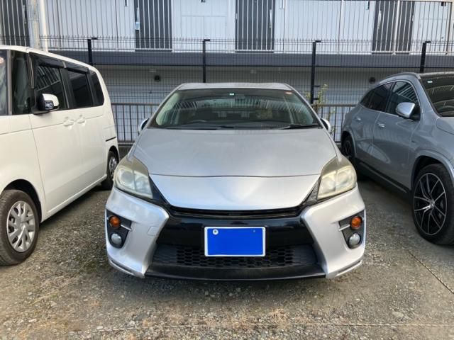 TOYOTA PRIUS 2012