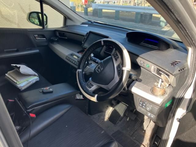 HONDA FREED HYBRID 2014