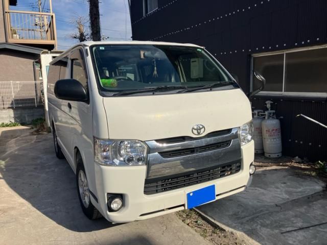 TOYOTA HIACE van 4WD 2014