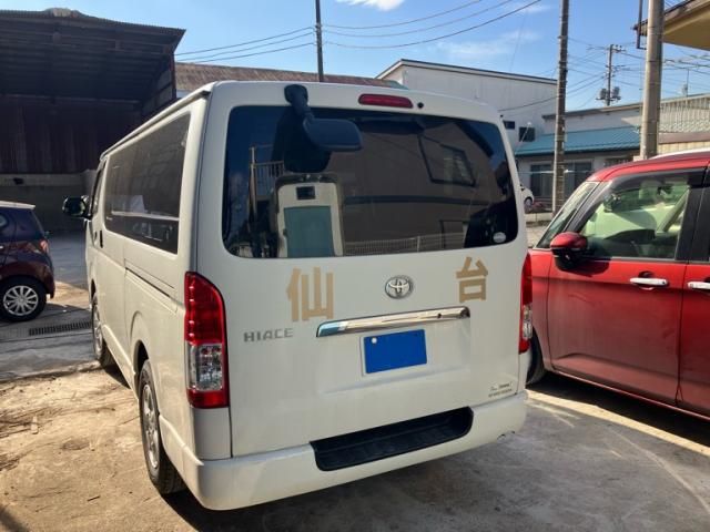TOYOTA HIACE van 4WD 2014