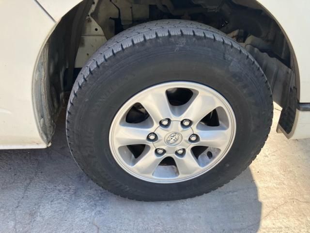 TOYOTA HIACE van 4WD 2014