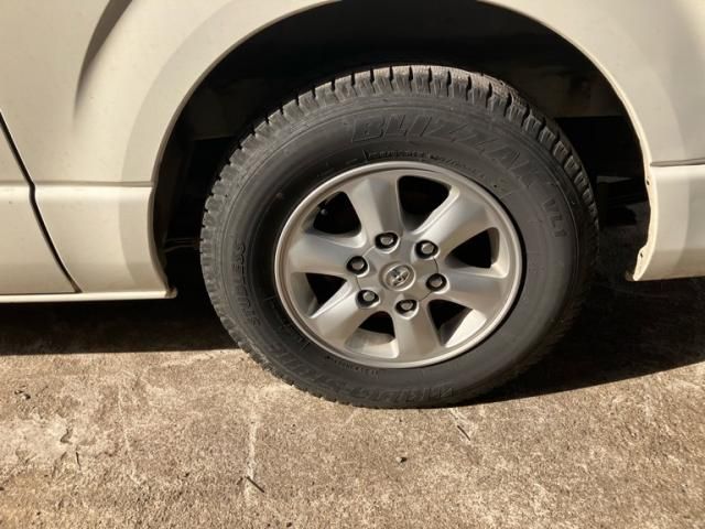 TOYOTA HIACE van 4WD 2014