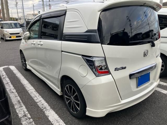 HONDA FREED Spike HYBRID 2012
