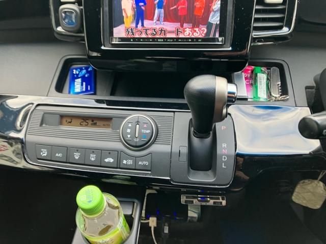 HONDA FREED Spike HYBRID 2012