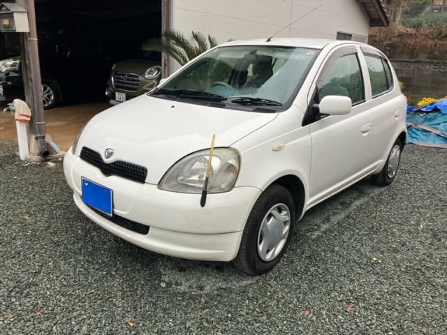 TOYOTA VITZ 2001