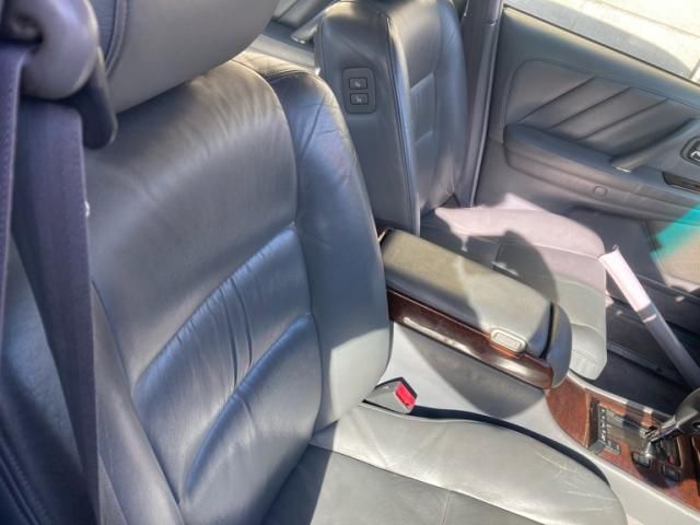 TOYOTA CROWN MAJESTA 1998