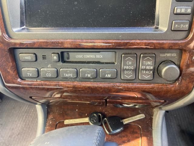 TOYOTA CROWN MAJESTA 1998