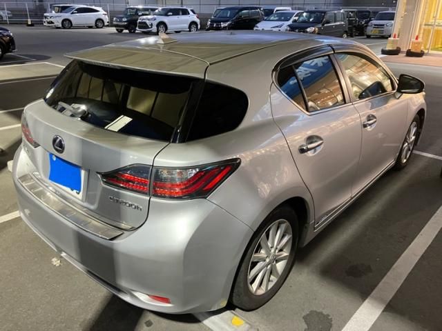 TOYOTA LEXUS CT200h 2012