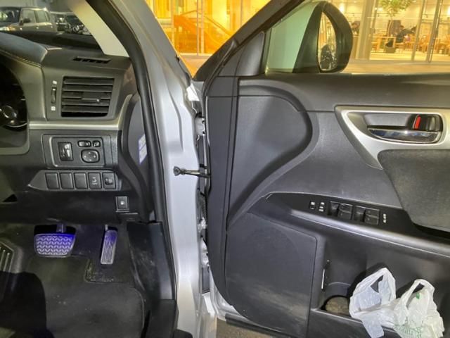 TOYOTA LEXUS CT200h 2012