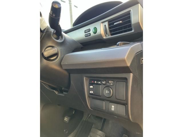 HONDA FREED HYBRID 2012