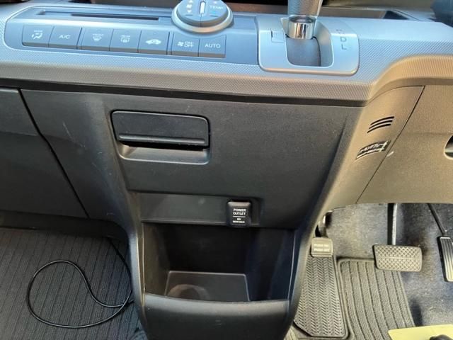 HONDA FREED HYBRID 2012