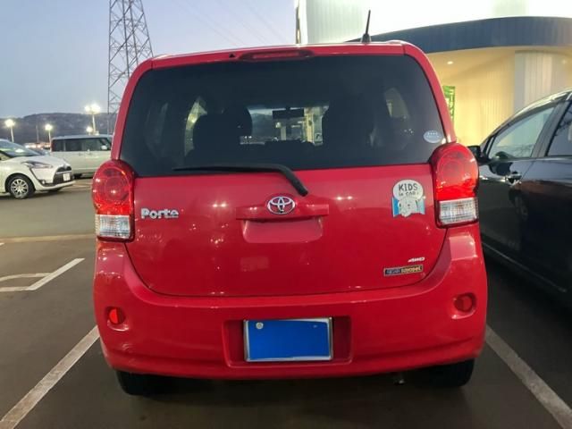 TOYOTA PORTE 4WD 2015