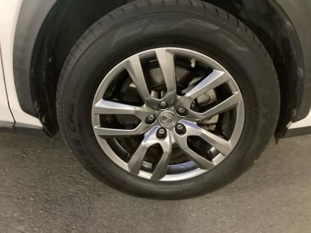 TOYOTA LEXUS NX300h 2016