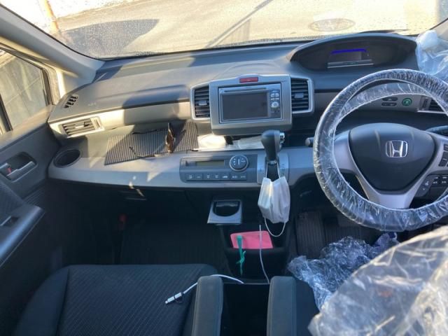 HONDA FREED HYBRID 2013