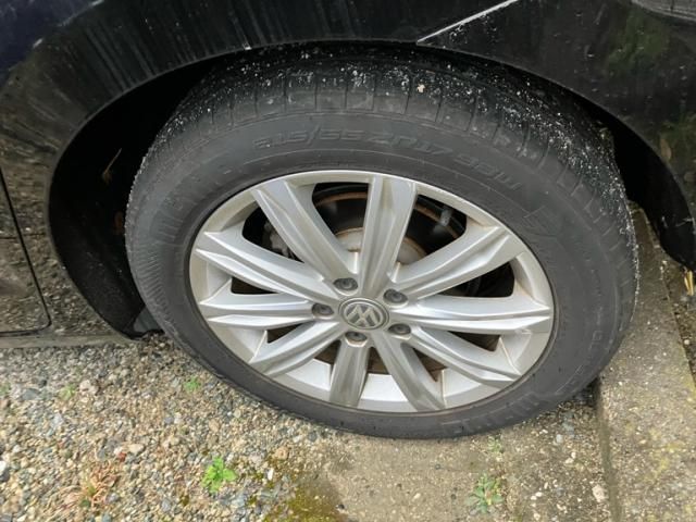 VOLKSWAGEN VOLKSWAGEN GOLF TOURAN 2017