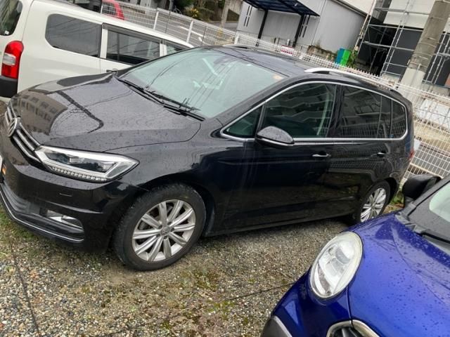 VOLKSWAGEN VOLKSWAGEN GOLF TOURAN 2017