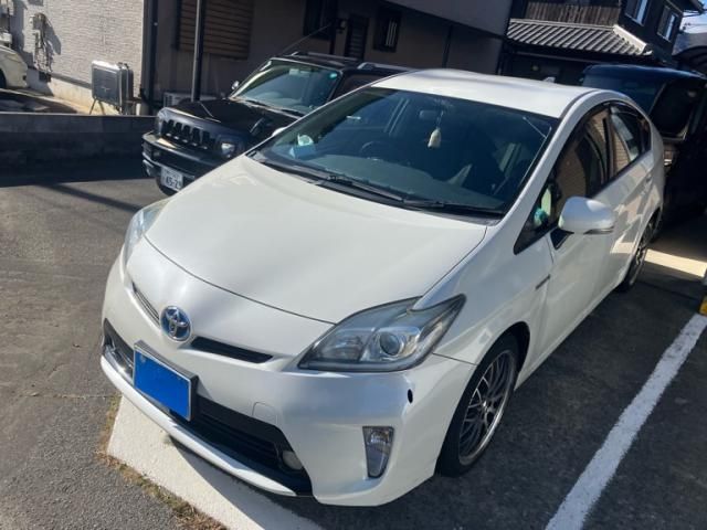 TOYOTA PRIUS 2013