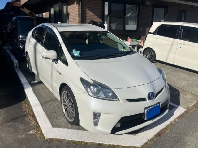 TOYOTA PRIUS 2013
