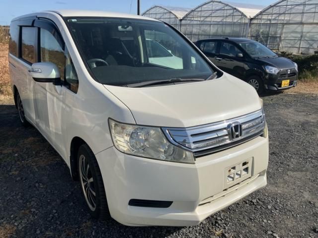 HONDA STEPWAGON 2010