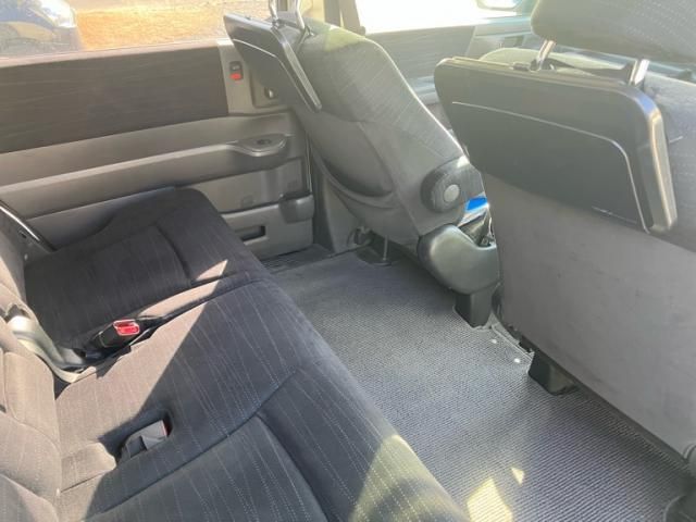 HONDA STEPWAGON 2010