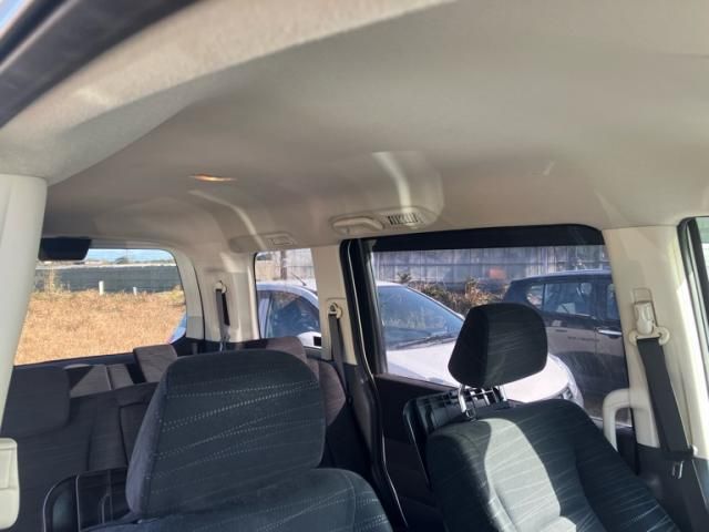 HONDA STEPWAGON 2010