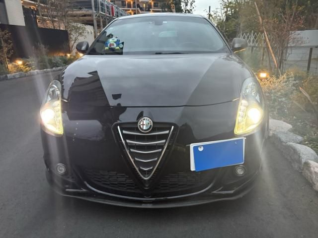 ALFAROMEO ALFAROMEO Giulietta 2015