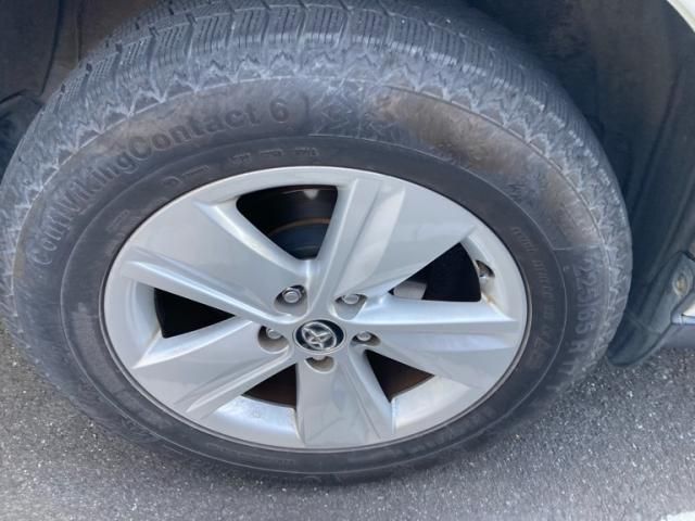 TOYOTA HARRIER 4WD 2015